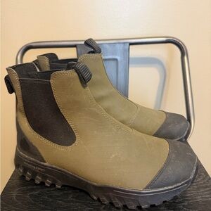 WODEN Olive Chelsea Lug Sole Boots Size 38 / 6.5